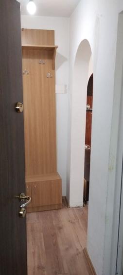 Apartament cu 2 camere semidecomandat în Dobroești