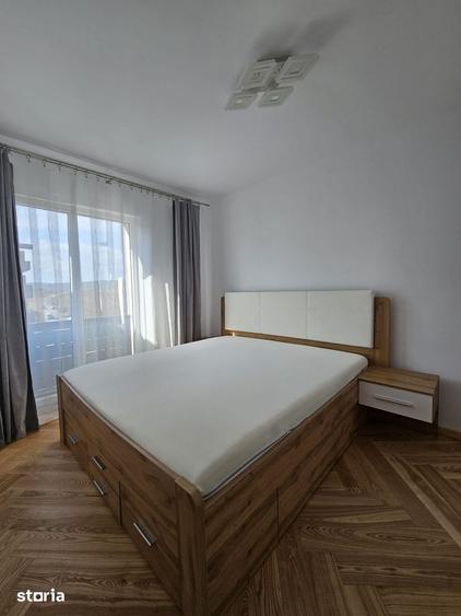 Apartament cu 3 camere decomandat în Dâmbul Rotund