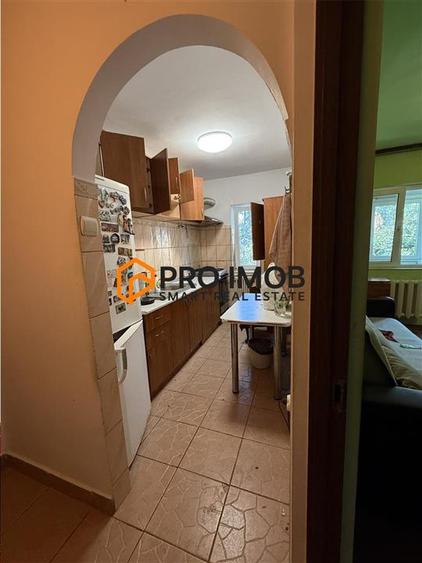 Apartament cu 2 camere semidecomandat în Micro 14