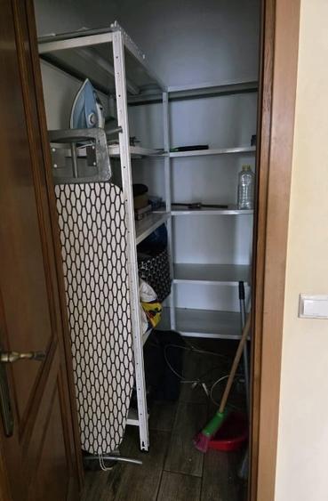 Apartament cu 4 camere nedecomandat, mobilat în Central