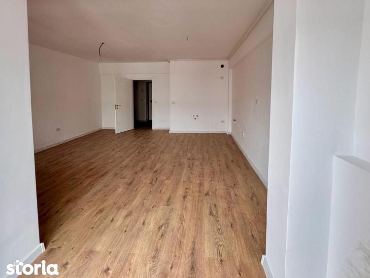 STUDIO PIPERA / ROND OMV / PARCARE INCLUSA / IVORY / NORD / BLOC NOU - 10