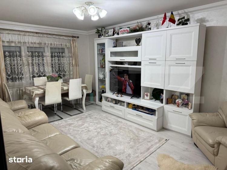 Apartament cu 3 camere decomandat în Central