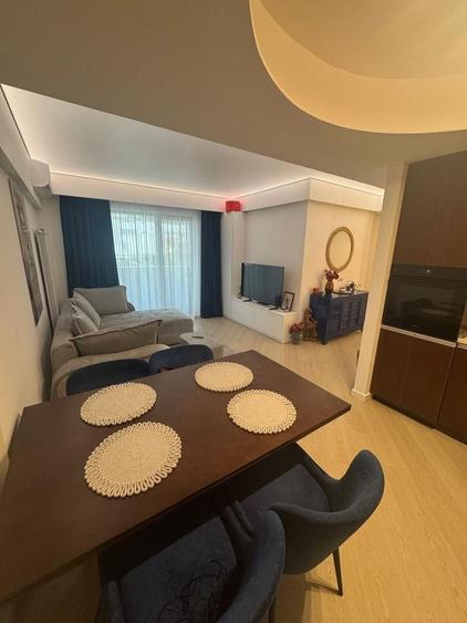 Apartament cu 3 camere decomandat, mobilat în Pipera