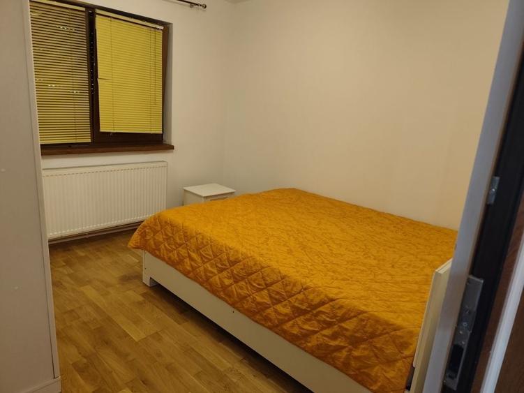 Apartament cu 4 camere semidecomandat în Central