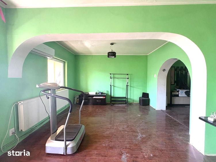 Apartament cu 4 camere în Central