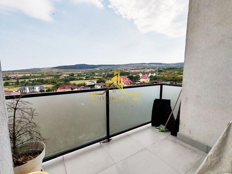 Apartament cu 3 camere semidecomandat, mobilat în Bună Ziua