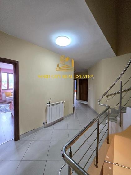 Casă individuală cu 7 camere cu Canalizare în Colentina