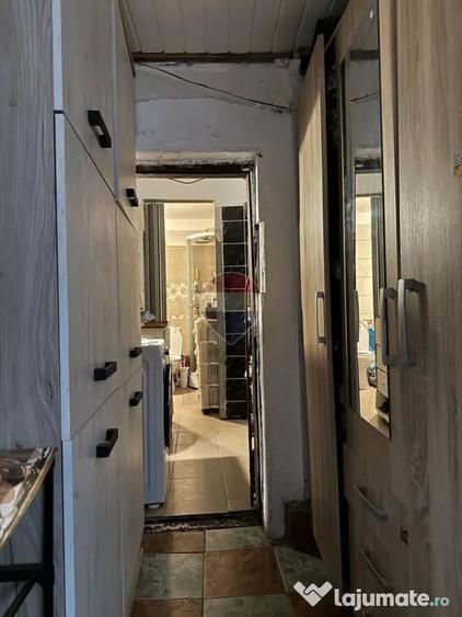 Casă cu 2 camere cu Teren 88 Mp în Rahova
