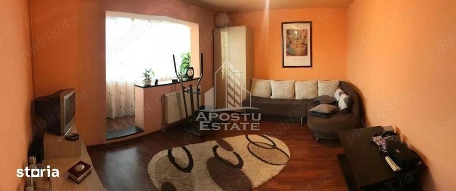 Apartament cu 3 camere decomandat în Circumvalațiunii
