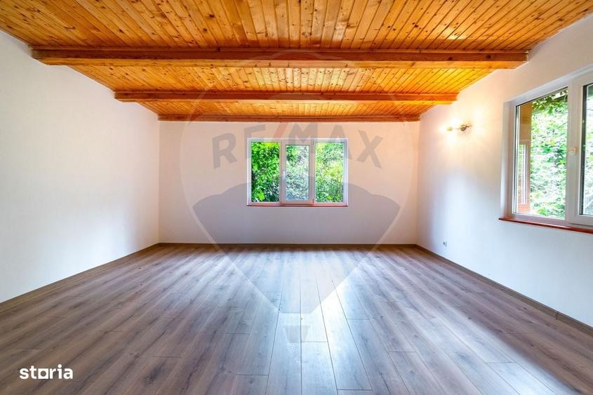 Casă cu 4 camere în Chiheru de Sus