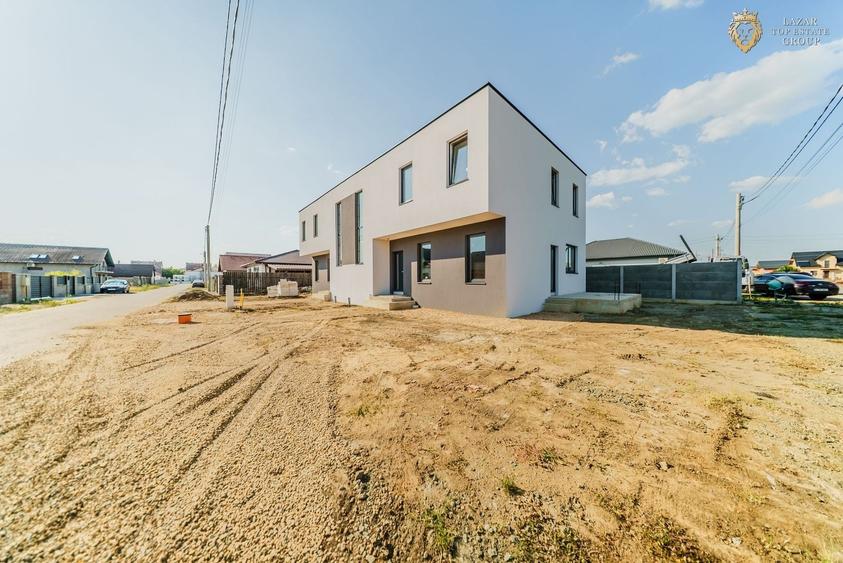 Casă individuală cu 4 camere cu Canalizare în Drăgășani