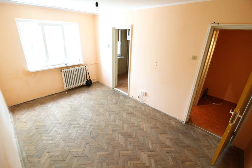 Apartament 1 camera Micro 38, bloc mixt, etaj 3, liber - 1