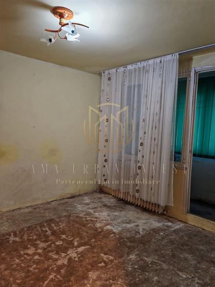 Apartament cu 3 camere decomandat în Rahova