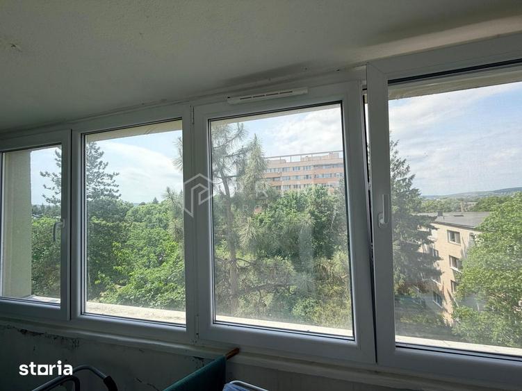 Apartament cu 2 camere decomandat în Aleea Carpați