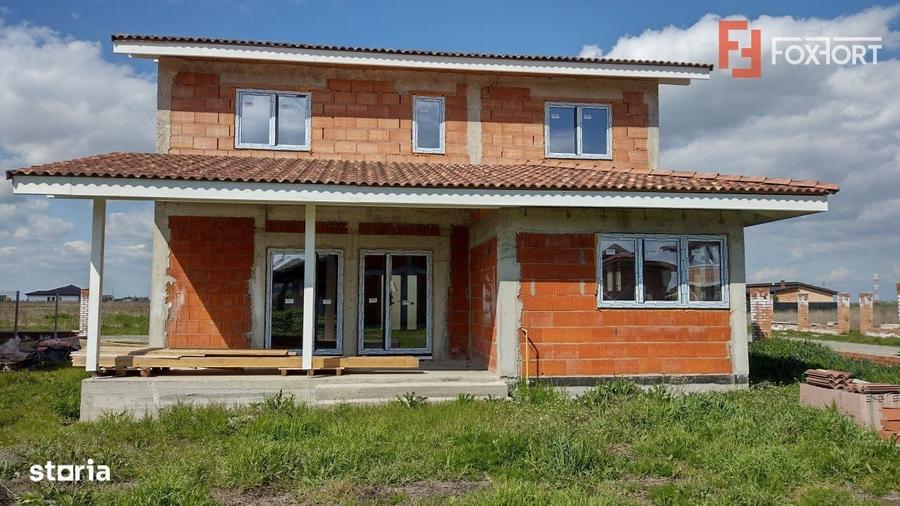 Casă cu 4 camere în Exterior Est