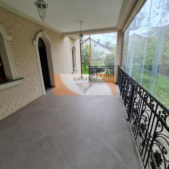 Casă cu 6 camere cu Teren 750 Mp în Găvana Platou
