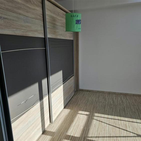 Apartament cu 2 camere decomandat în Torontalului