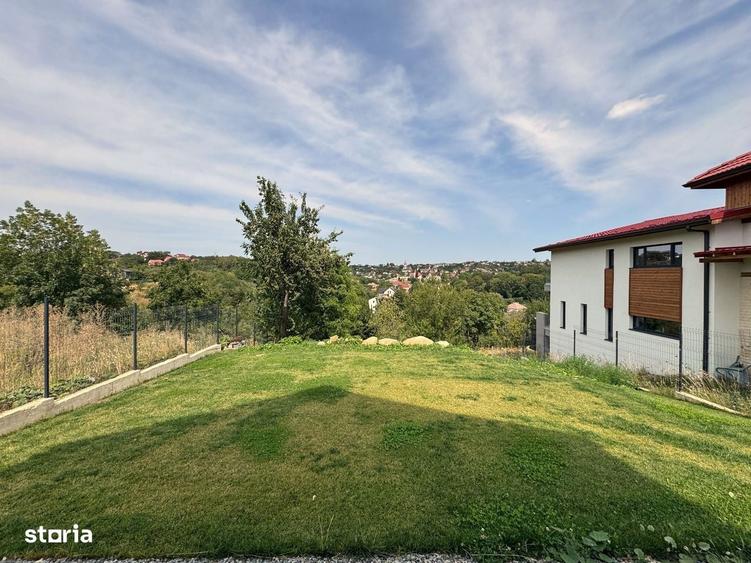 Casă cu 4 camere în Feleacu