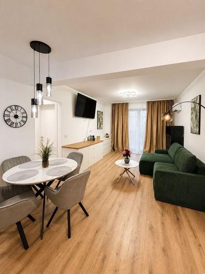Apartament cu 2 camere semidecomandat, mobilat în Torontalului