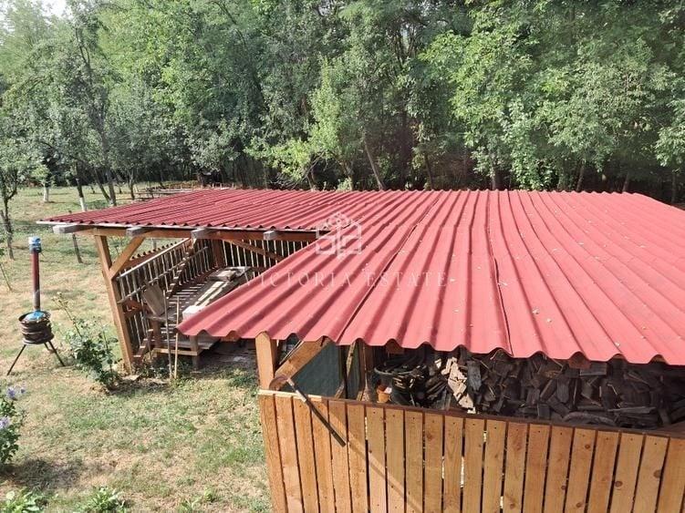 Casă individuală cu 2 camere cu Canalizare în Surani