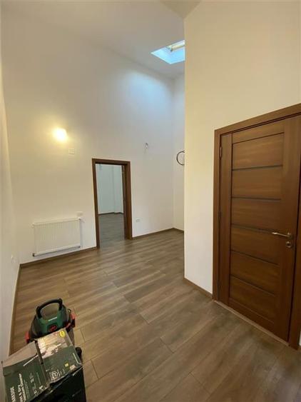 Casă cu 2 camere cu Teren 110 Mp în Aeroport