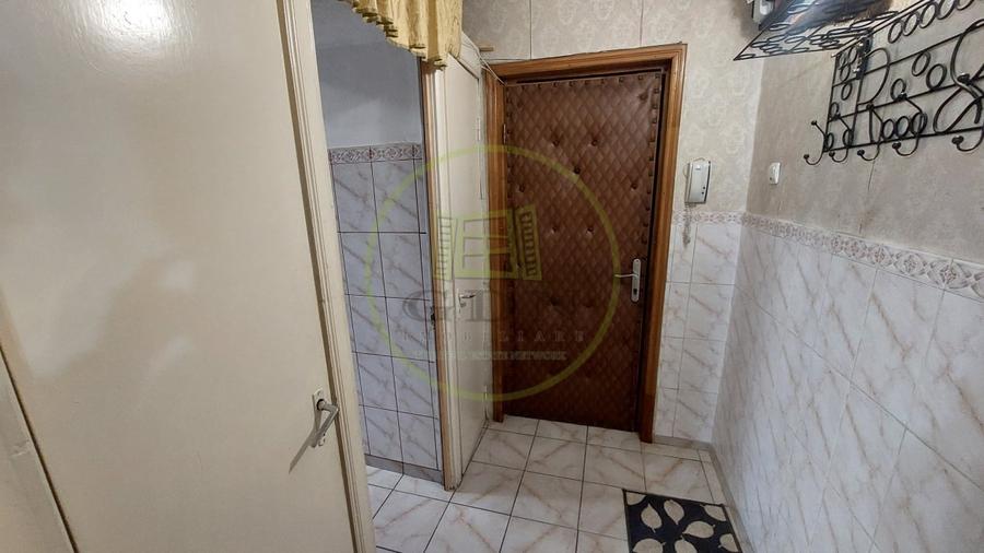 Apartament 2 camere semidecomandat, etajul 3, Craiovita zona Scoala Elena Farago - 5