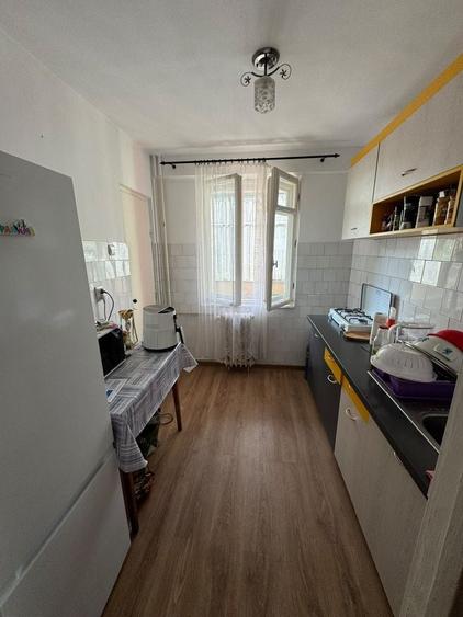 Apartament cu 2 camere semidecomandat în Rogerius