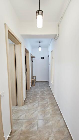 Apartament cu 2 camere decomandat în Central — fotografia 1