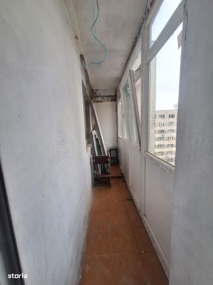 Apartament cu 3 camere decomandat în Ferentari
