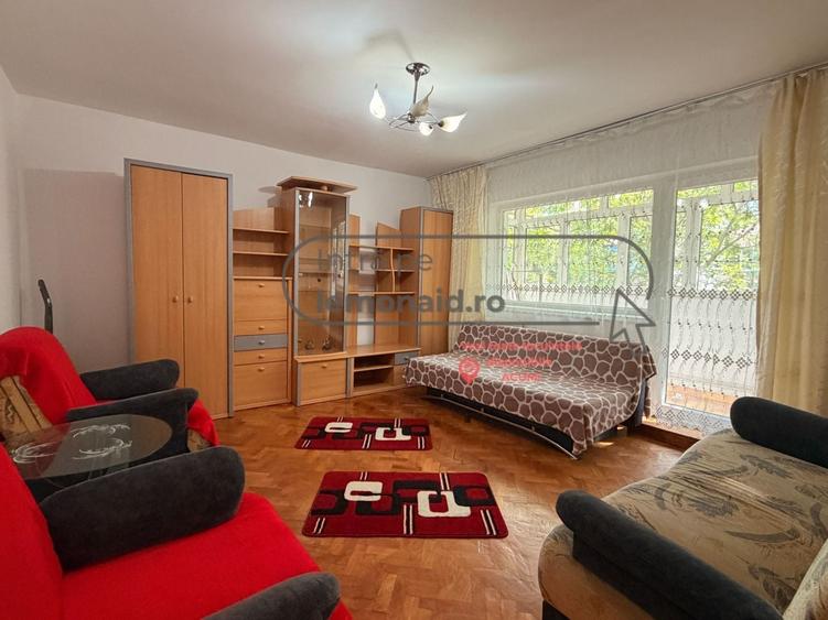 Apartament cu 3 camere decomandat, mobilat în Girocului