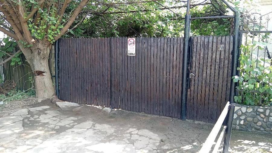 Casă cu 3 camere cu Teren 4000 Mp în Racovița