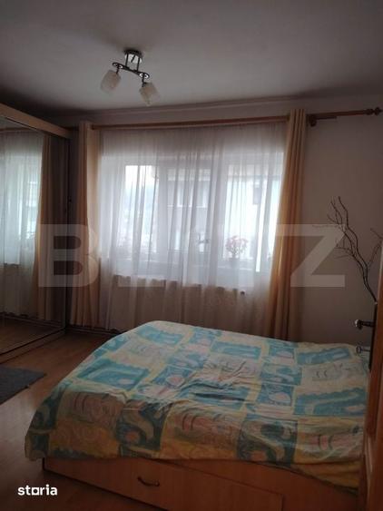 Apartament cu 3 camere semidecomandat în Central