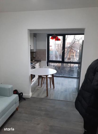 Apartament cu 3 camere decomandat, mobilat în Cug