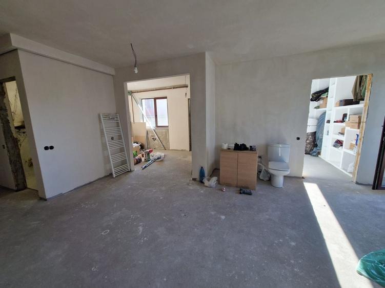 Apartament 3 camere, etaj 1, parcare subterana, boxa, 74 mp, Floresti - 8