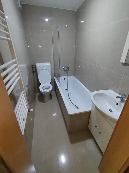 Garsonieră decomandată în Fabric