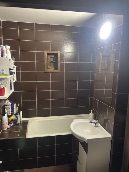 Apartament cu 3 camere în Careiului