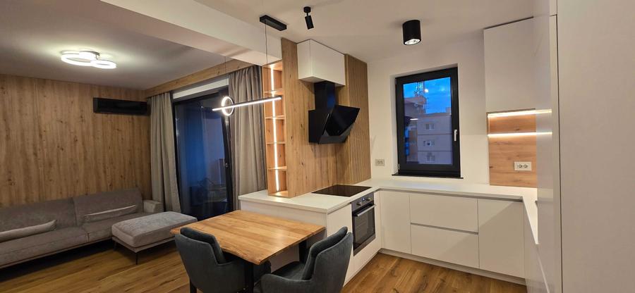 Apartament cu 2 camere nedecomandat în Astra