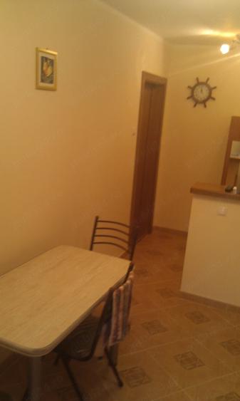 Apartament cu 2 camere decomandat în Astra