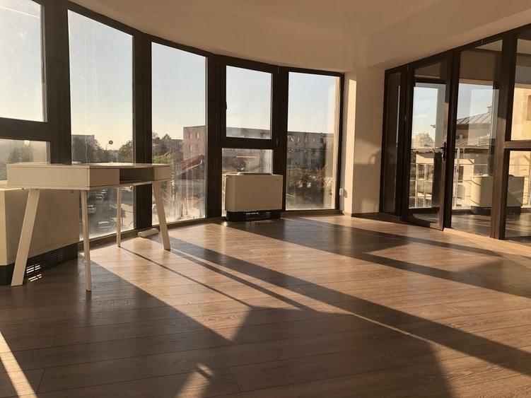 Spațiu comercial, de 40 mp, în Central