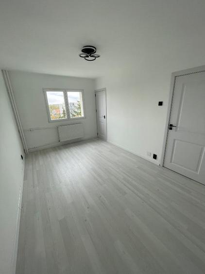Apartament cu 2 camere decomandat în Berceni