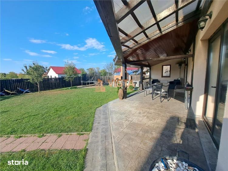 EXCLUSIVITATE, Casa 5 camere, 650 mp Teren, Carpinis-Tarlungeni, Braso