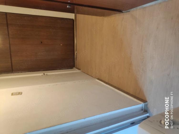 Apartament cu 3 camere decomandat în Moșilor