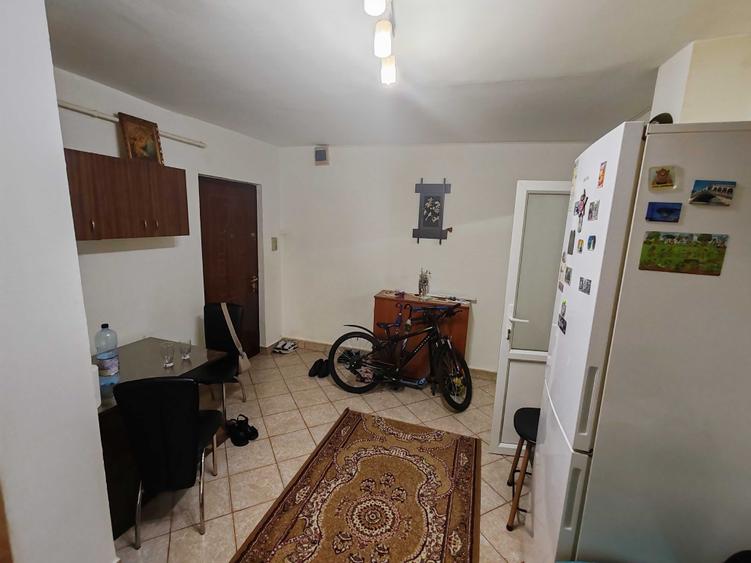Apartament cu 2 camere semidecomandat în Aradului