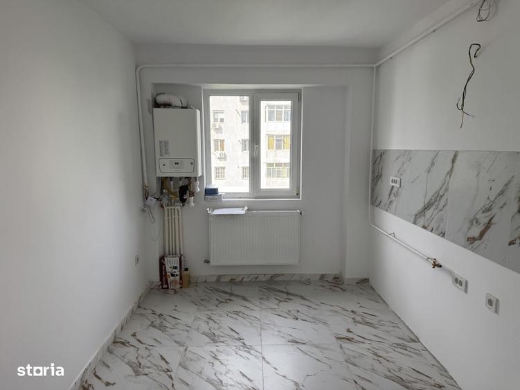 Apartament cu 4 camere decomandat în Exterior Vest