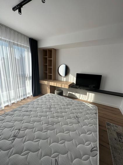 Apartament cu 4 camere decomandat în Iancu Nicolae