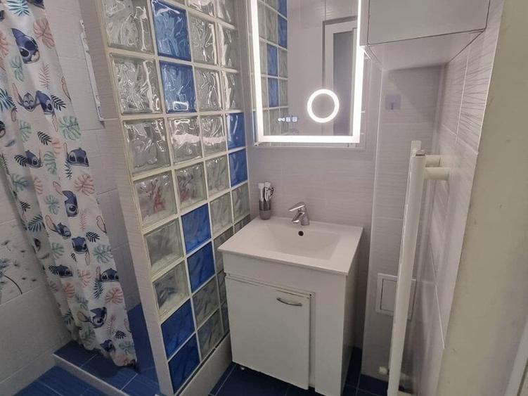 Apartament cu 2 camere decomandat, mobilat în Universitate