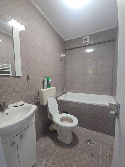 Apartament cu 2 camere decomandat în Dobroești