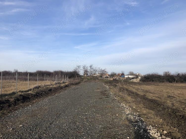 Teren de 906 mp, în Nord