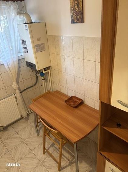 Apartament cu 2 camere decomandat în Calea București