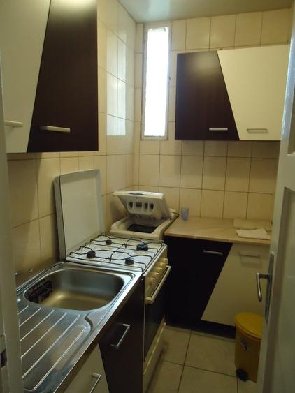 Garsonieră semidecomandată în Gara de Nord